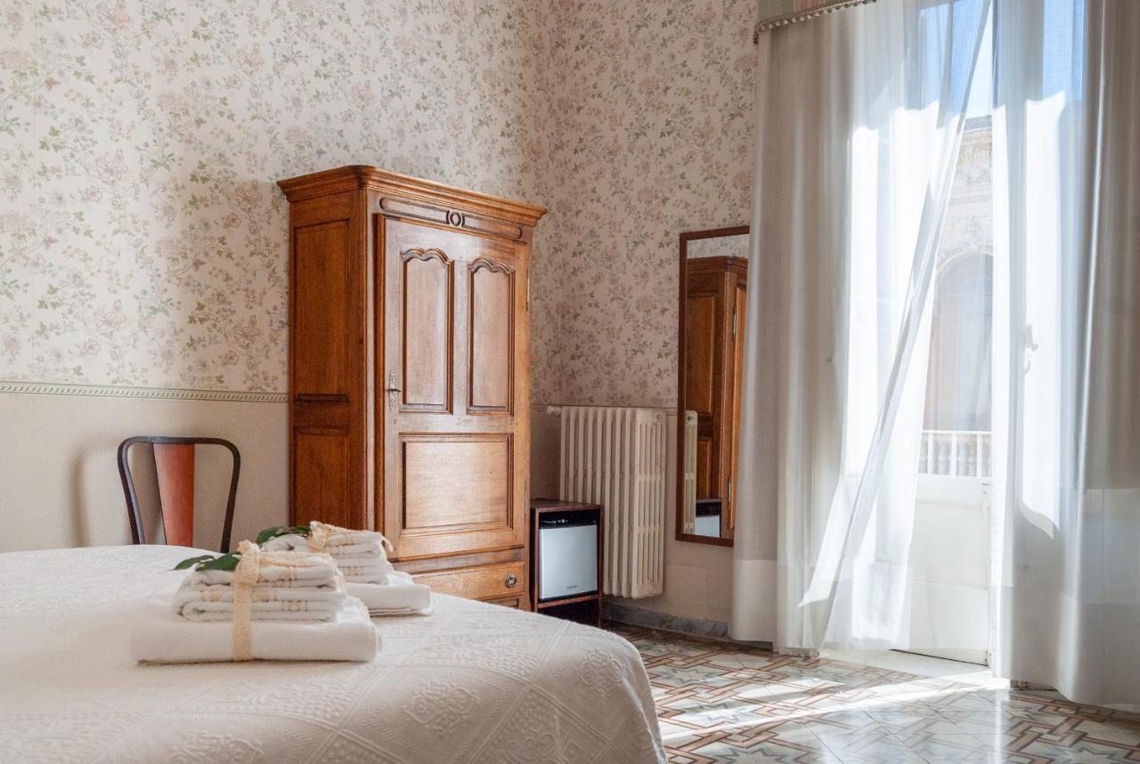B&B Risveglio Col Rosone Лечче Екстер'єр фото
